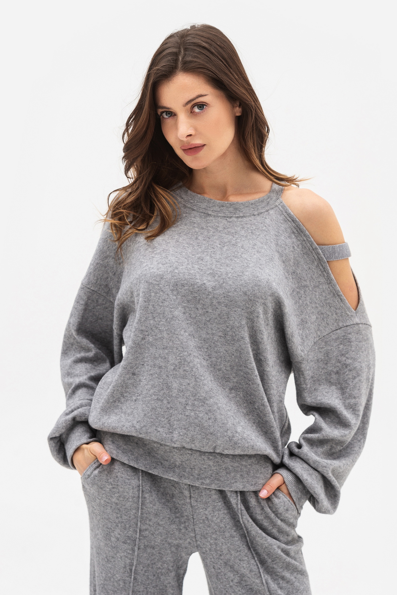 Джемпер Lesia Сендра 44 Сірий (15217000044)