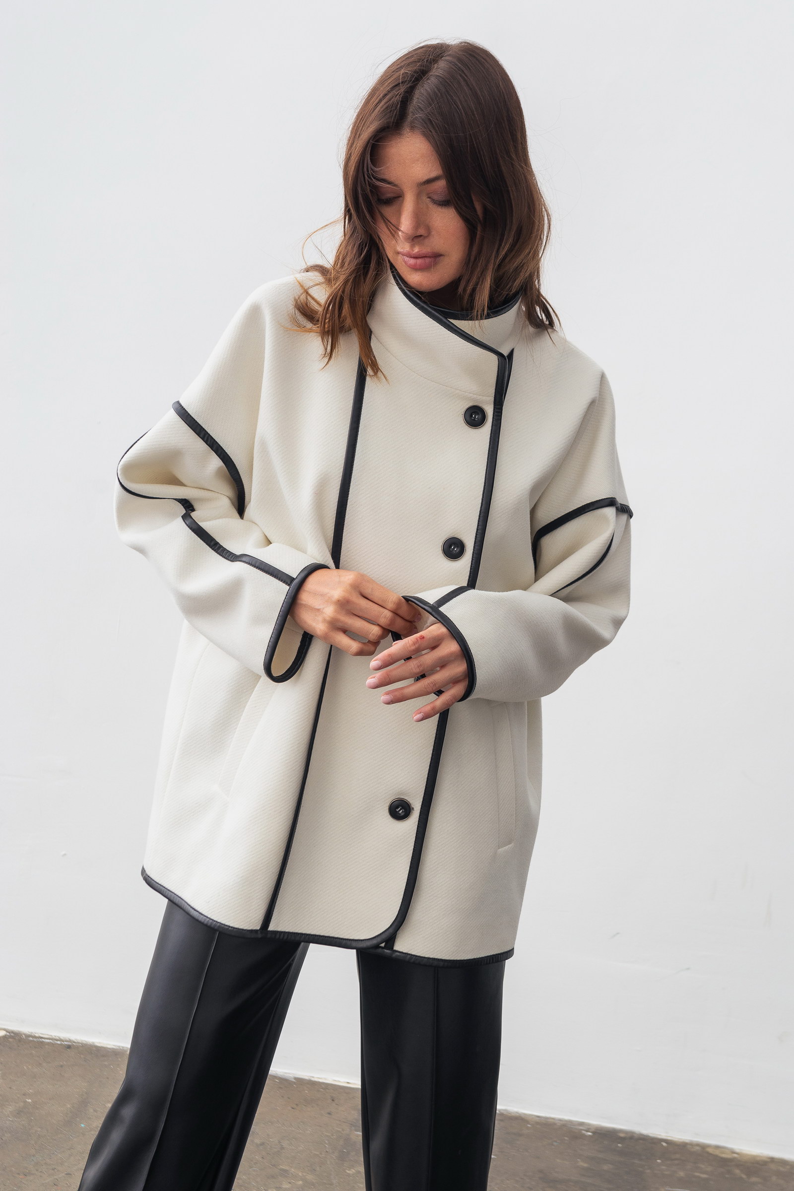 Напівпальто Lesia Зенел Молочний XL (149220000XL)