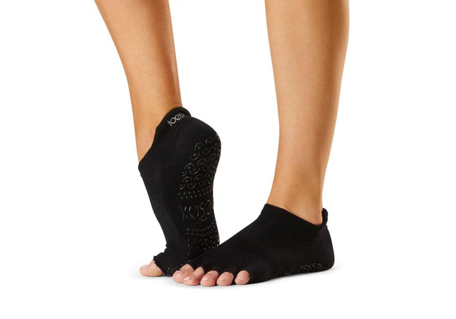 Шкарпетки для йоги ToeSox Half Toe Low Rise Grip Evolve Tec S 36-38.5 чорний