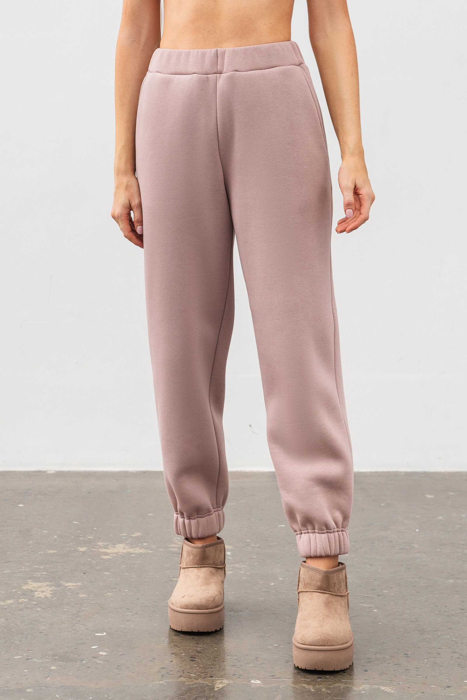 Брюки Lesia Делін 03 Пудровий 42 (15060000042)