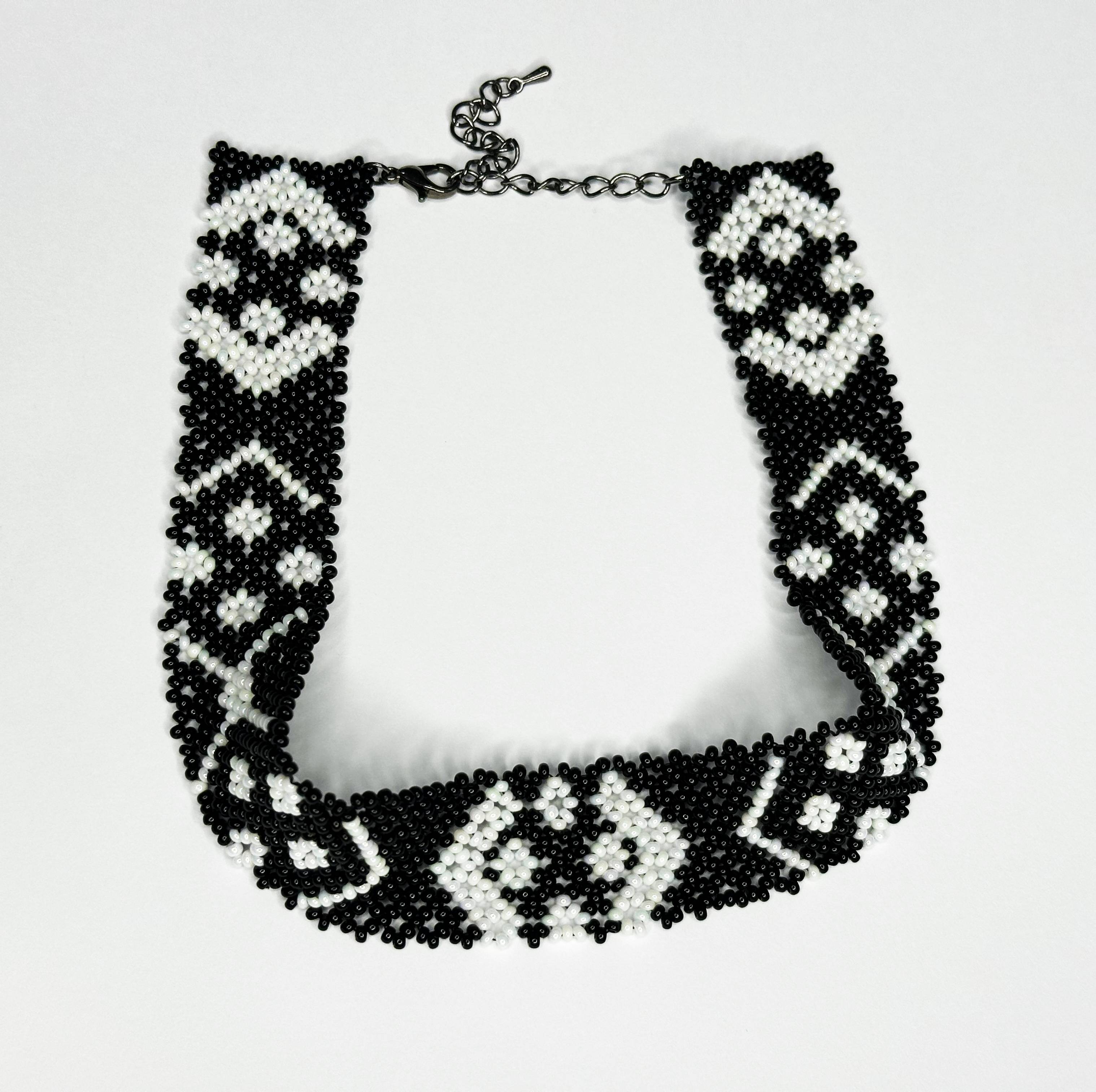 Традиційне українське намисто чокер із бісеру HatynkaUA Necklace 29 см Чорно-білий (SUN999_44)