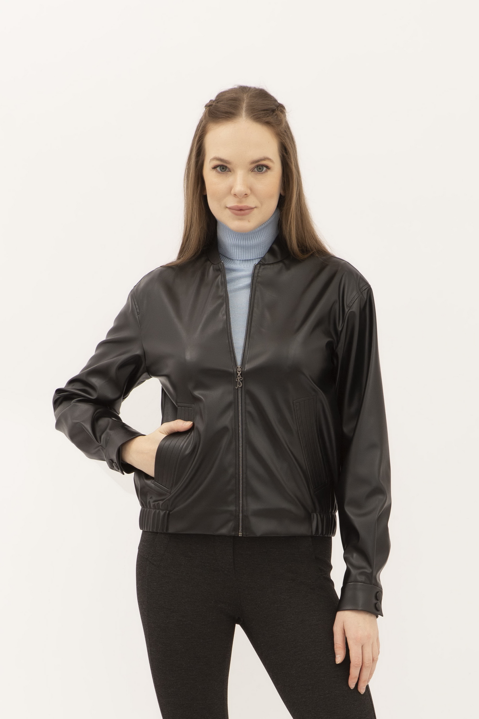 Бомбер Lesia Чорний Дорея 01 52 (13570000052)