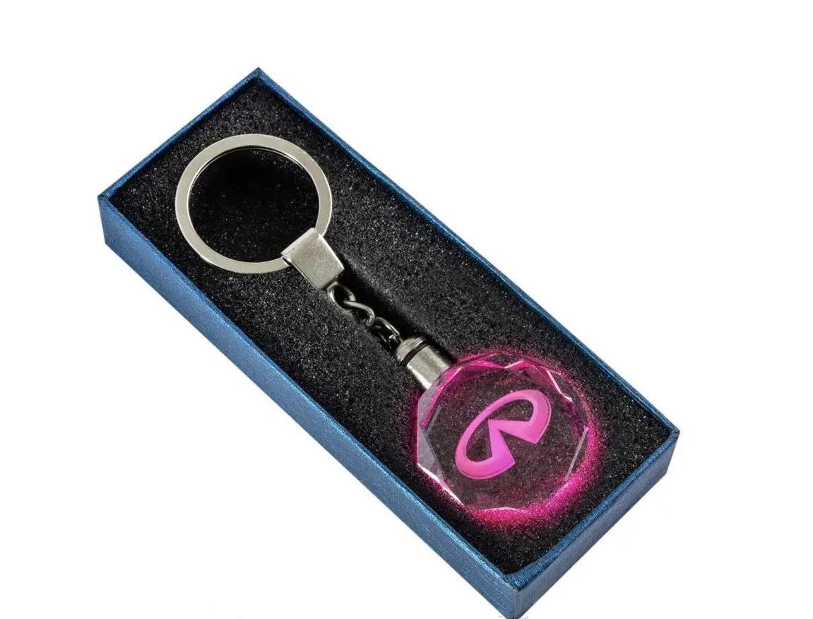 Брелок автомобільний на ключі Infiniti GF з підсвічуванням (Н051075)