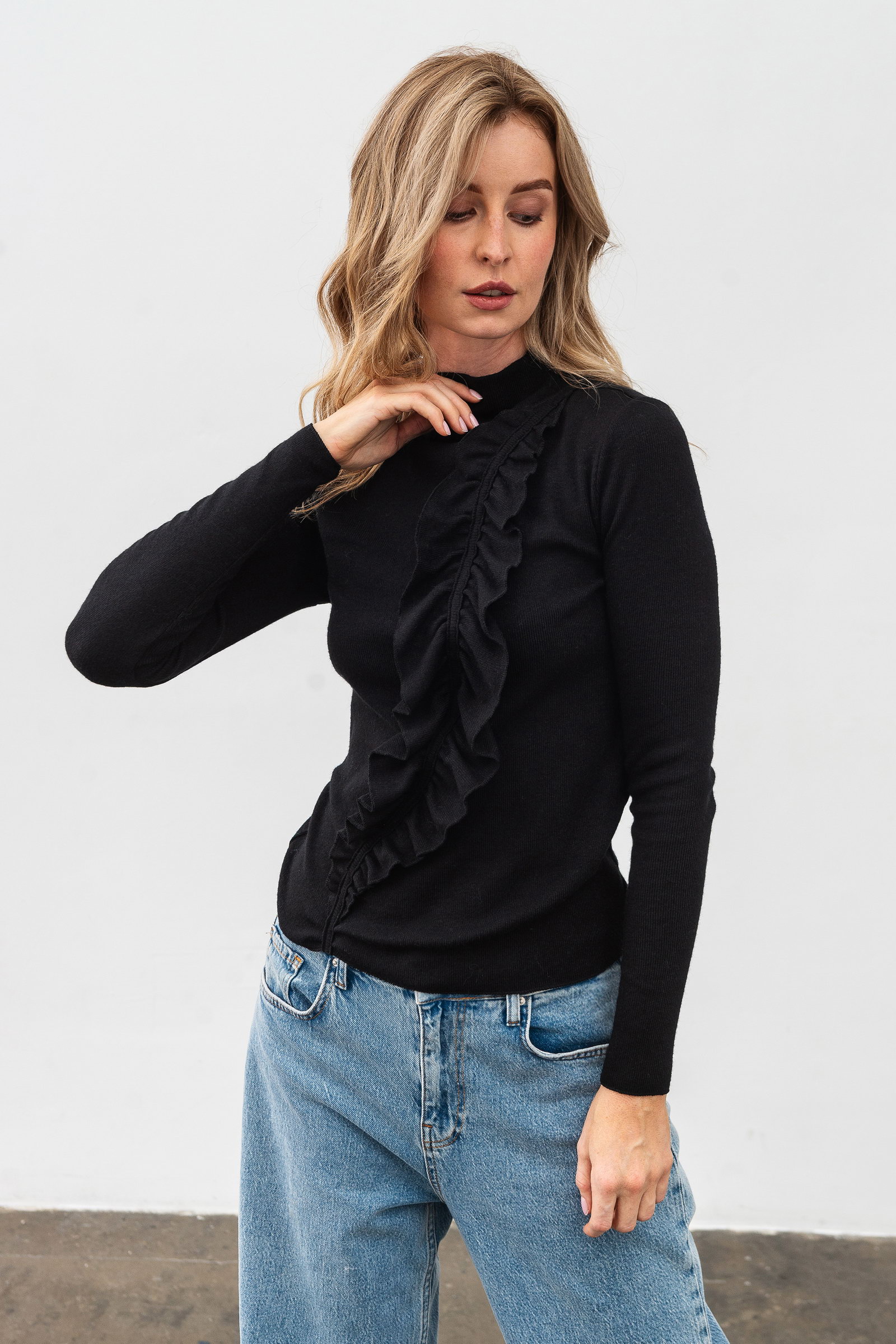 Джемпер Lesia Лістея 01 Чорний 56 (14937000056)