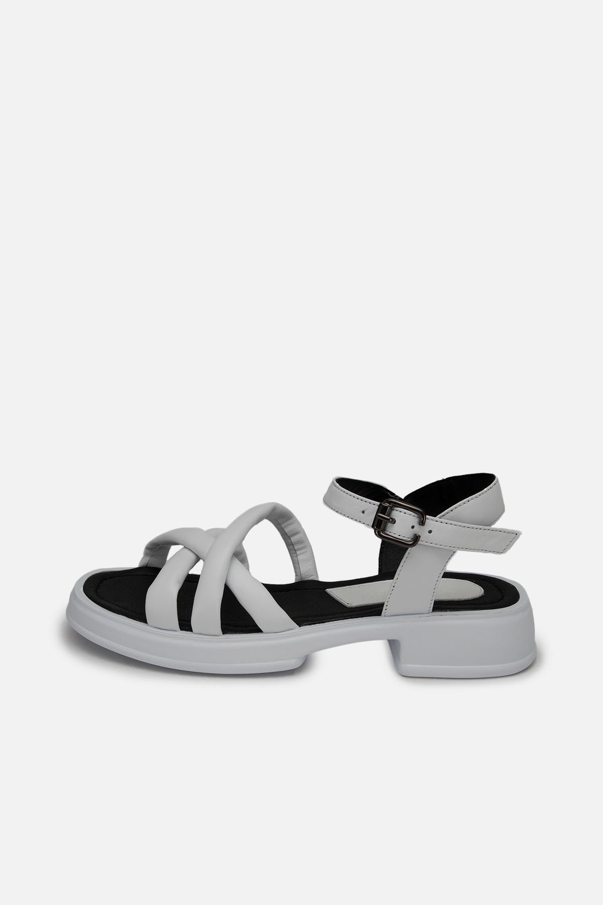 Жіночі босоніжки на підборах Yuki 38 Білий ЦБ-00244675 (SKT000979474)